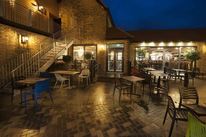 The Crown Hotel Wetherspoon Biggleswade Luaran gambar